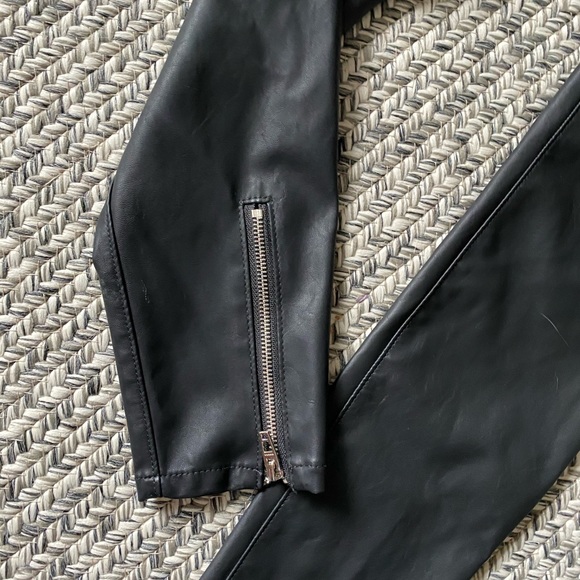 Blank NYC, BlankNYC vegan leather, pleather zip up pants - Picture 5 of 8